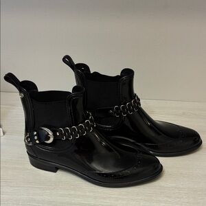 Henry Ferrera Glossy Black Ankle Boots with Chain Detail size 40 eu
